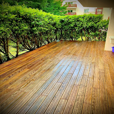 Terrasse en pin maritime &agrave; grignols